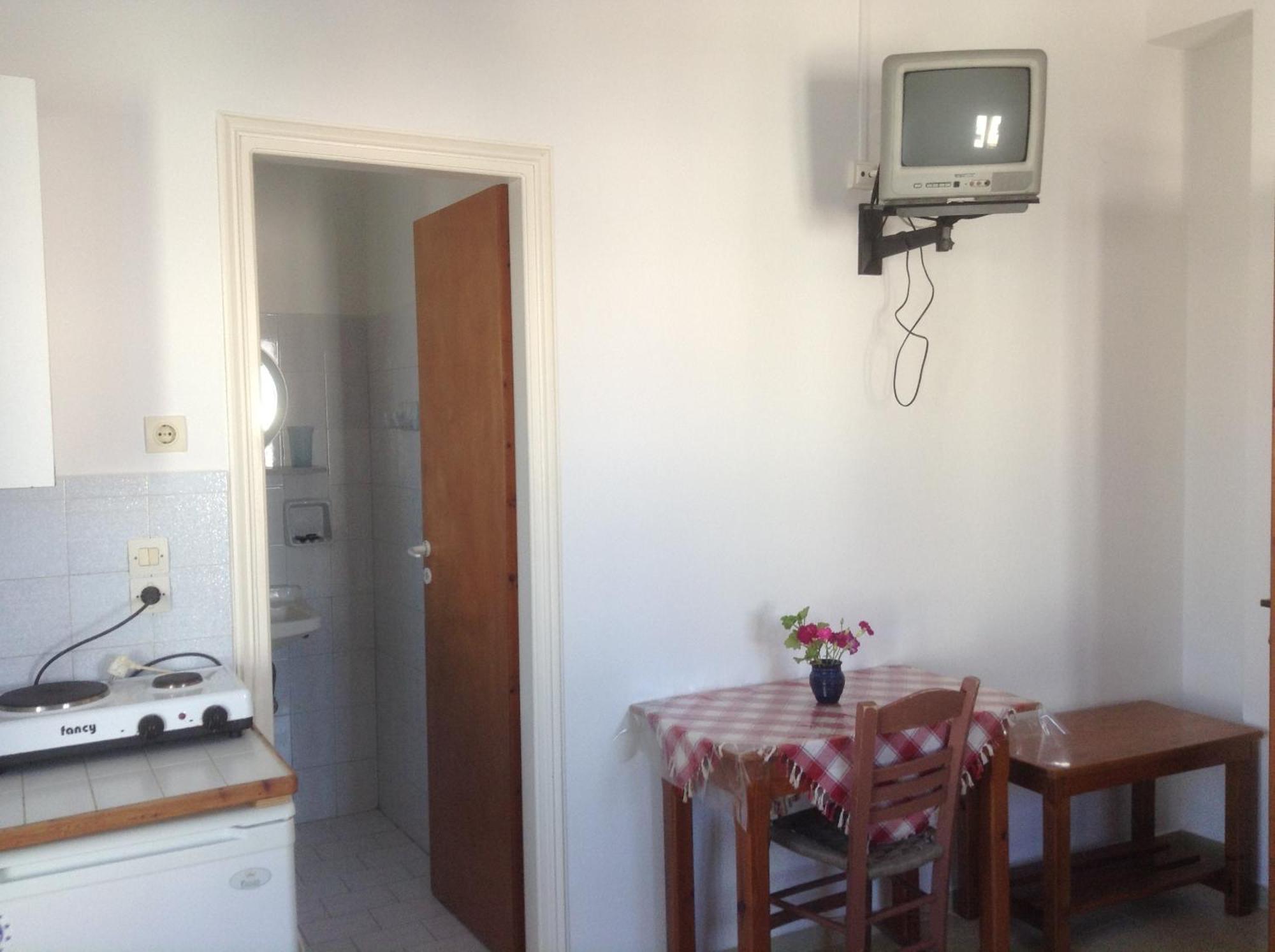 Rania Apartments Antiparos Exterior photo