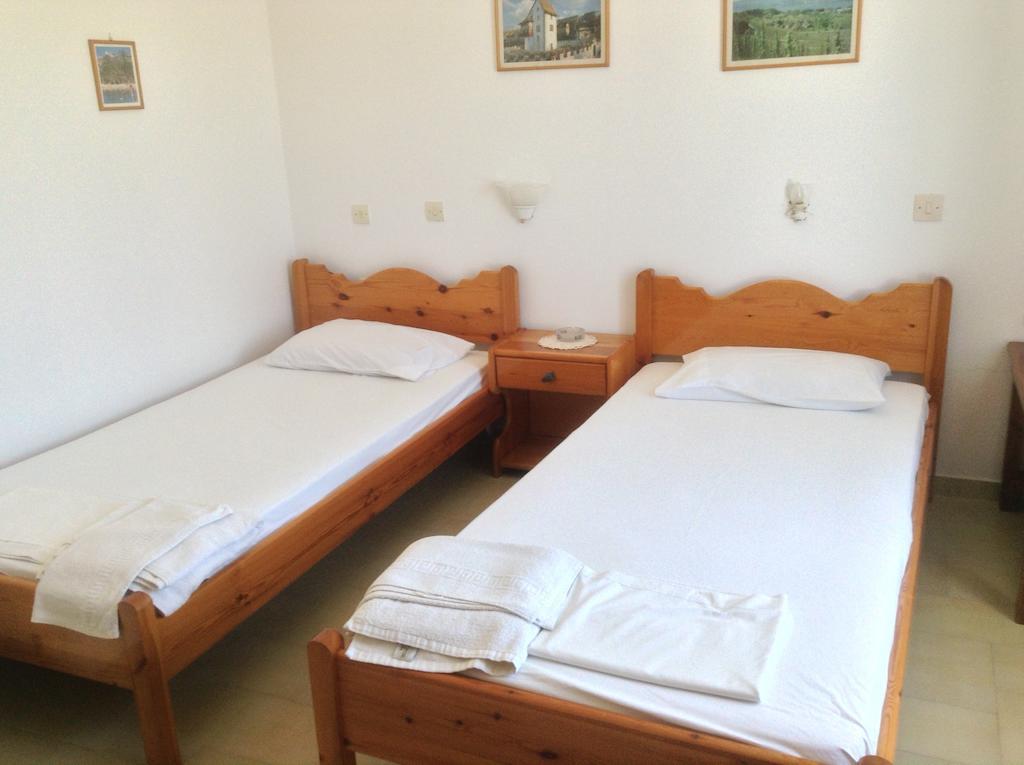 Rania Apartments Antiparos Room photo