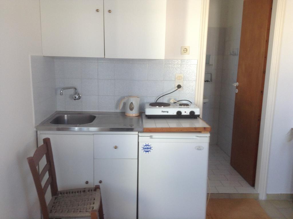 Rania Apartments Antiparos Room photo